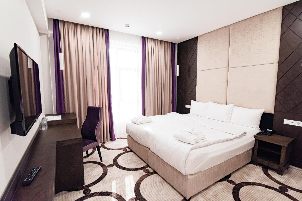 East Palace 4*