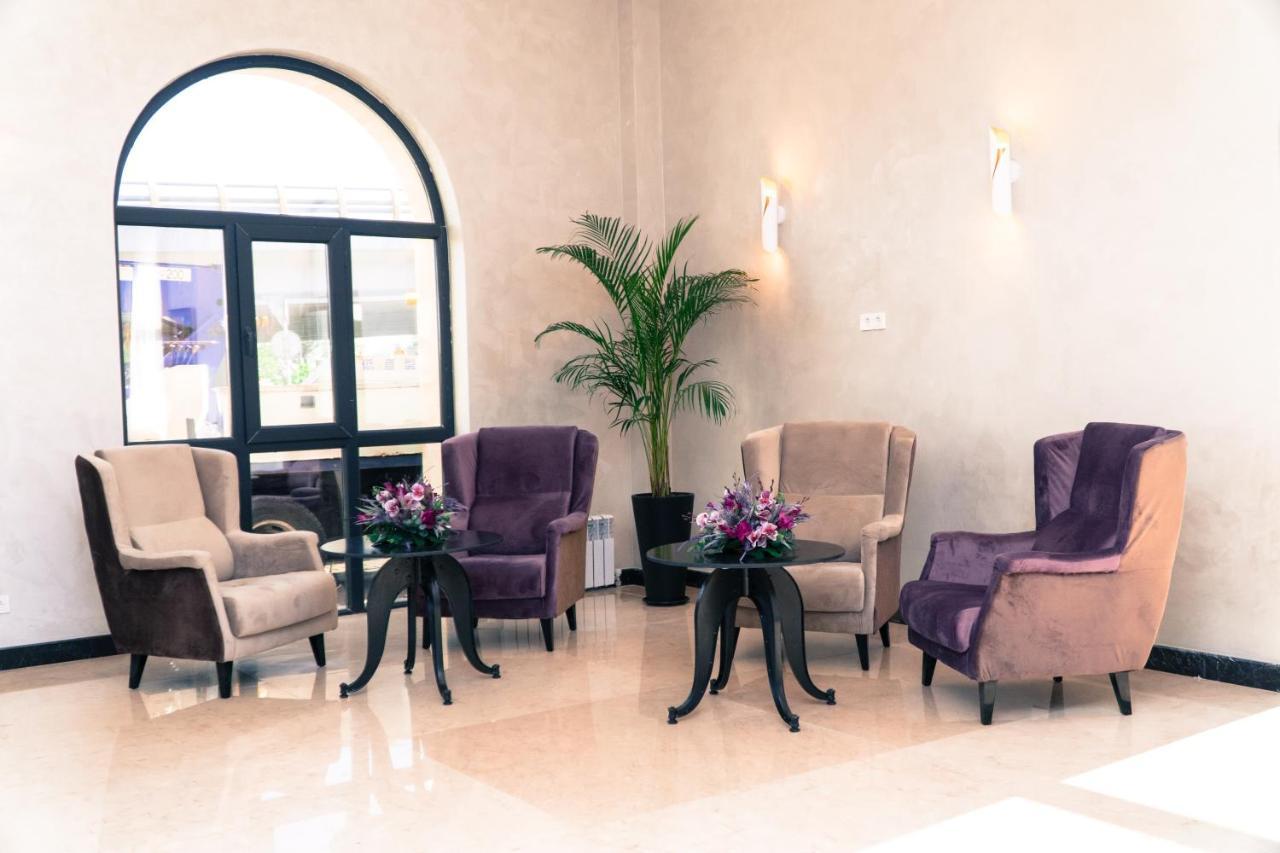 East Palace Otel Almatı